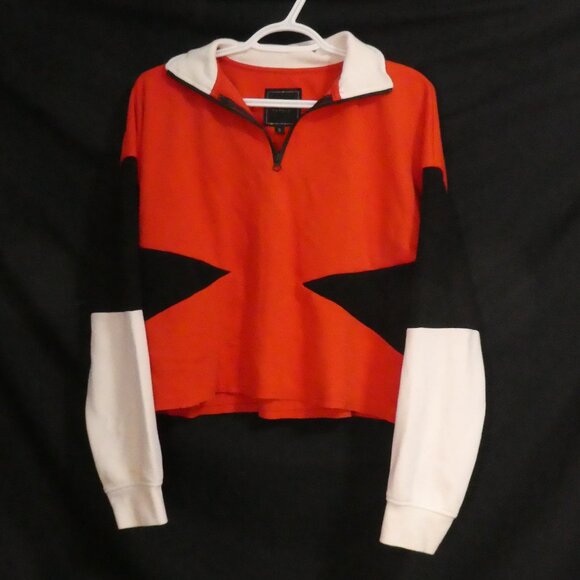 GENETIC APPAREL | small | Red Cropped Sweatshirt | Black and White Pieces - Picture 1 of 14